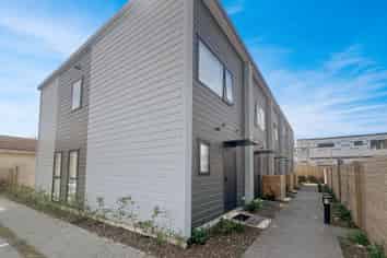 9/30 Bowater Place, Manurewa