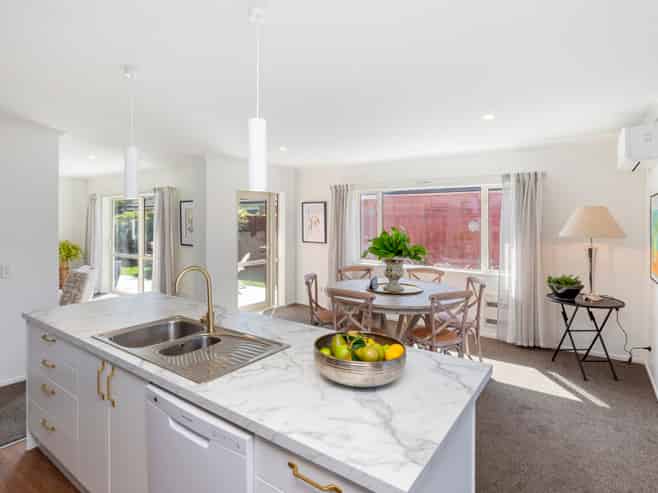 21 Puhara Avenue, Parklands