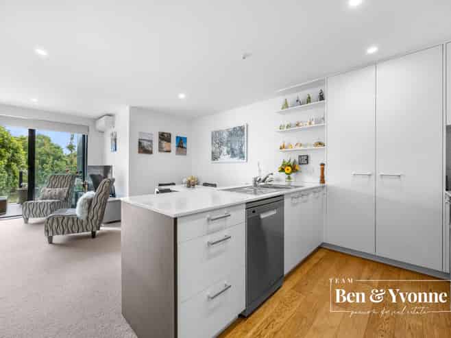 107/8 Thompson Park Road, Mount Wellington