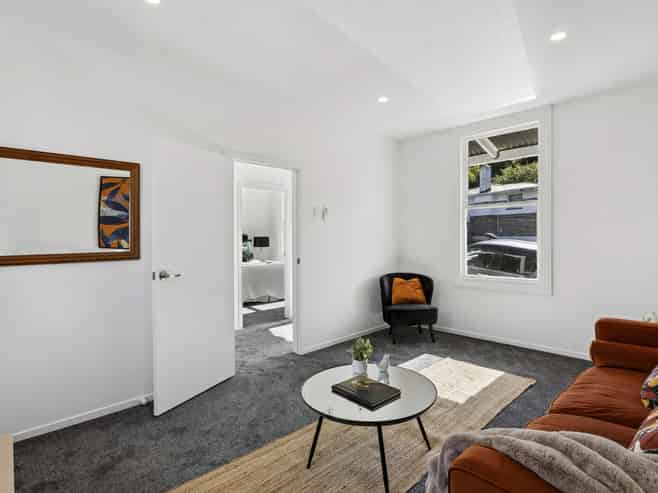 16 Dalry Street, Mornington