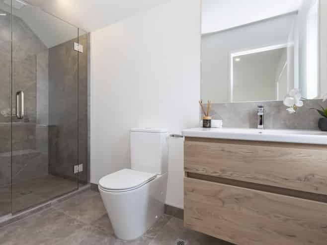 1-2/464 Gloucester Street, Linwood