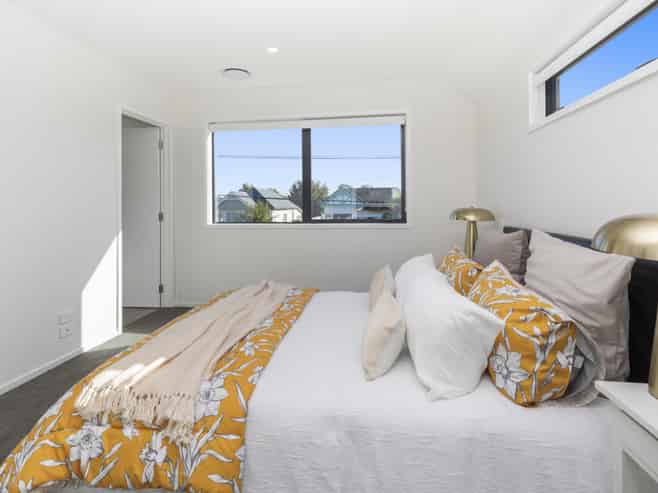 1-2/464 Gloucester Street, Linwood