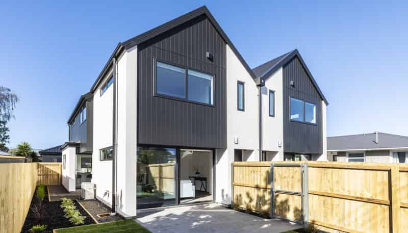 1-2/464 Gloucester Street, Linwood