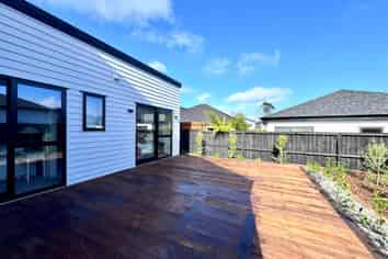 9 Tipu Crescent, Milldale