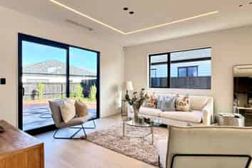 9 Tipu Crescent, Milldale