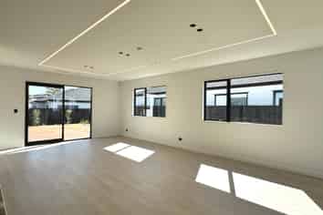 9 Tipu Crescent, Milldale