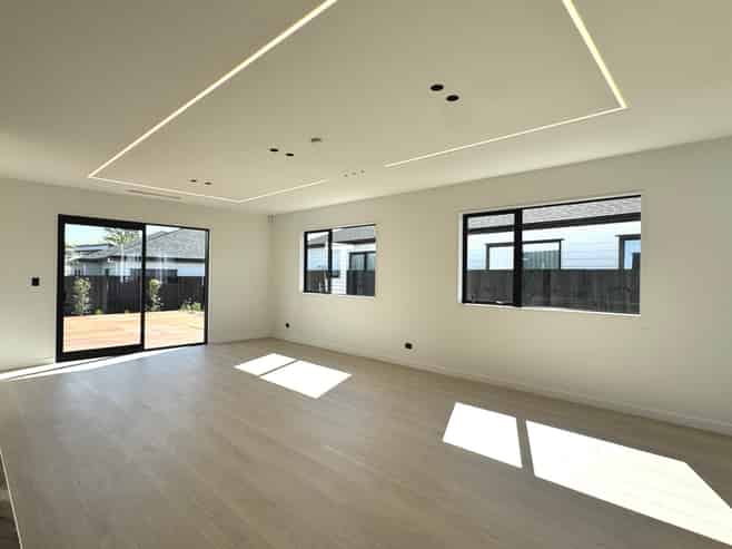 9 Tipu Crescent, Milldale