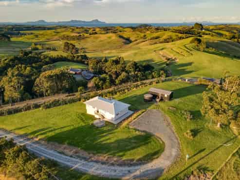 115 Massey Road, Waipu