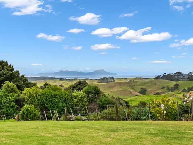 115 Massey Road, Waipu