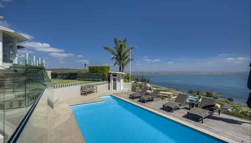 8 Kowhai Road, Bluff Hill