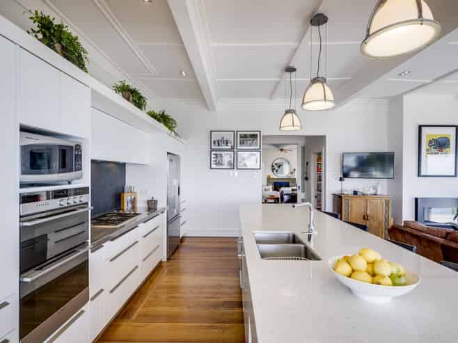 8 Kowhai Road, Bluff Hill
