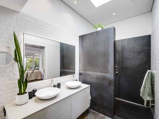 8 Kowhai Road, Bluff Hill