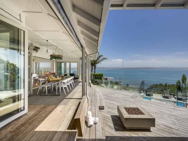 8 Kowhai Road, Bluff Hill