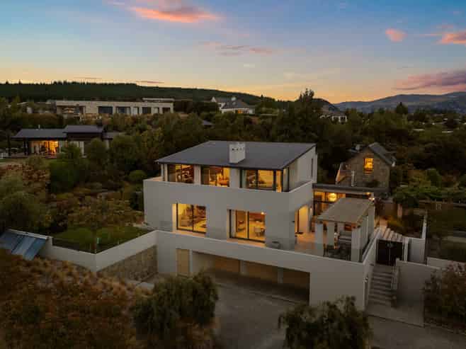 8B Minaret Ridge, Wanaka