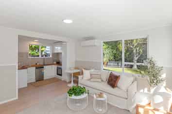 1/11 Heathcote Street, Woolston