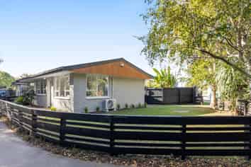 1/11 Heathcote Street, Woolston