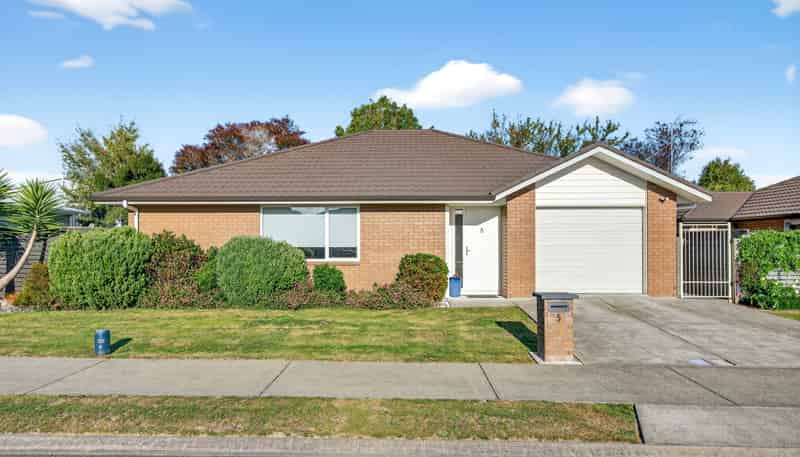 5 Tarata Grove, Lansdowne