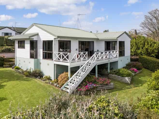 251 Tanners Point Road, Katikati