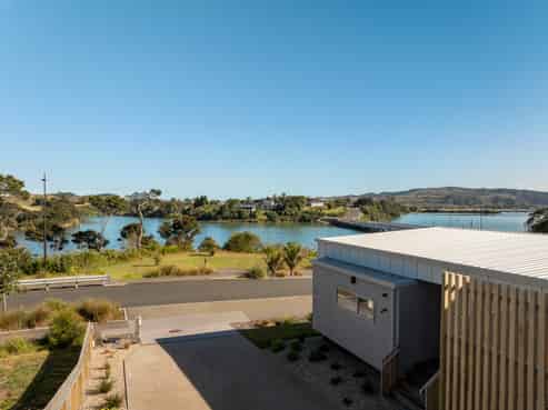 9 Rangitahi Road, Raglan