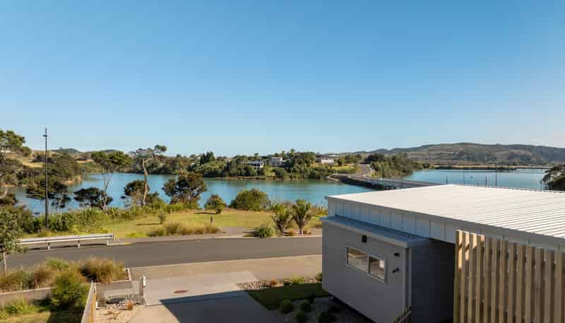 9 Rangitahi Road, Raglan