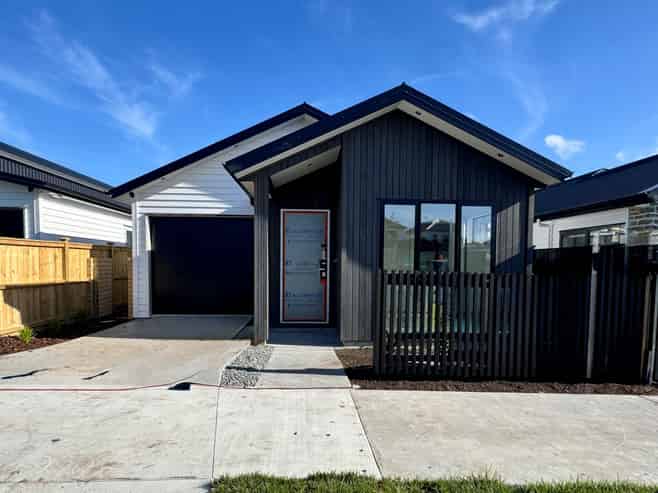 390 Te Taruna Drive, Milldale