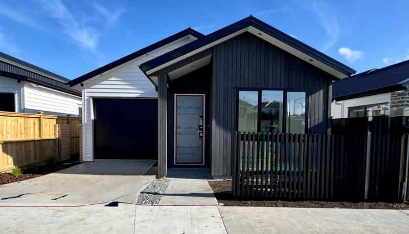 390 Te Taruna Drive, Milldale