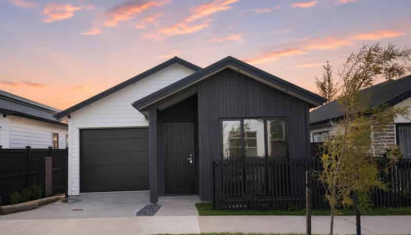 390 Te Taruna Drive, Milldale