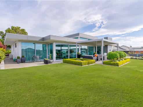 39 Welsh Road, Winton