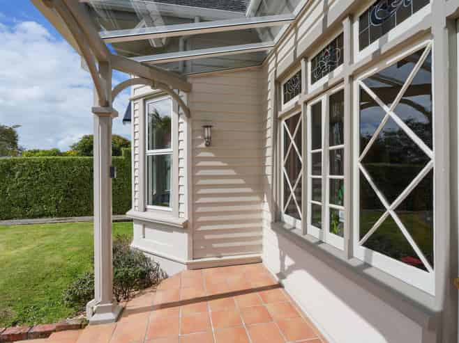 99 Lewis Street, GLADSTONE