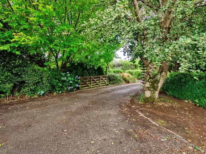 274 West Plains School Road, West Plains