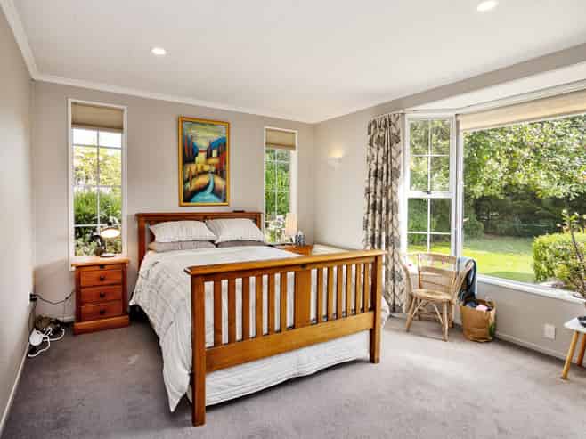 274 West Plains School Road, West Plains