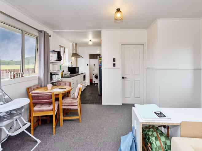 210 Bay Road, Grasmere