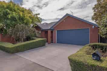 22 Kotuku Crescent, Ferrymead