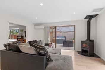 22 Kotuku Crescent, Ferrymead