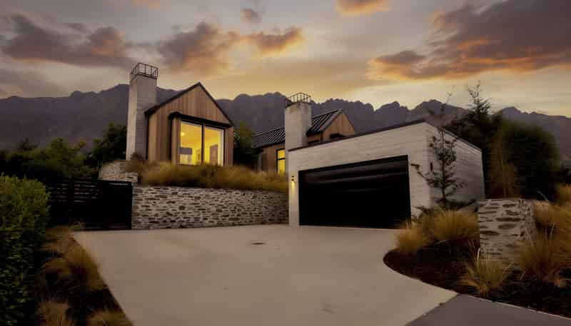 31 Falconer Rise, Jacks Point