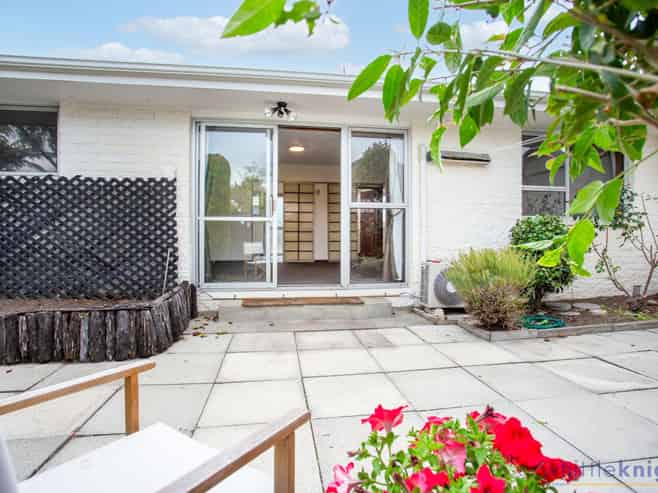 2/30 Garvins Road, Hornby