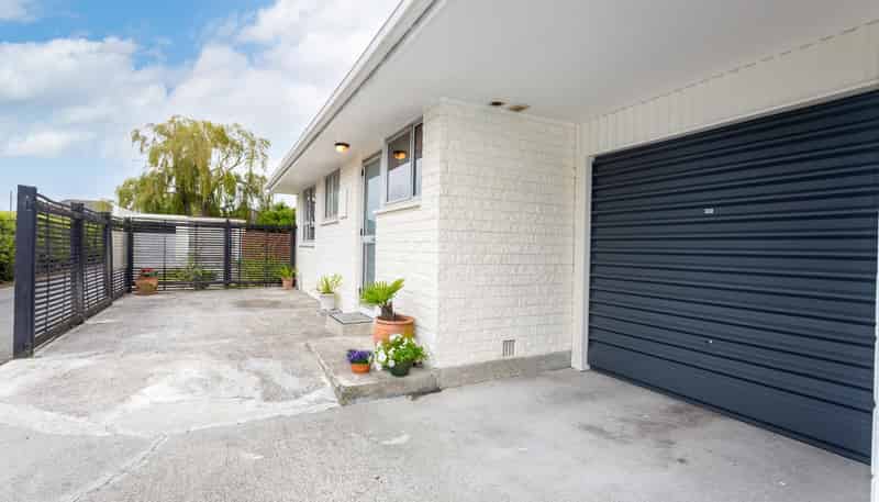 2/30 Garvins Road, Hornby