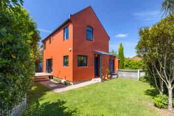 2/178 Condell Avenue, Papanui