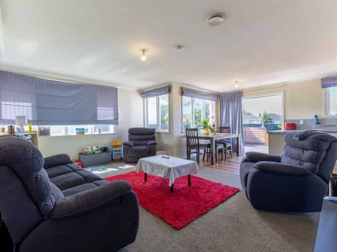 12 Aberdeen Avenue, Takaro