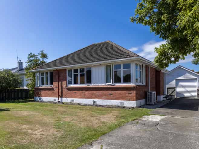 12 Aberdeen Avenue, Takaro