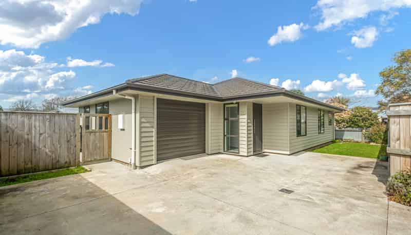 15 Campbell Street, Takaro