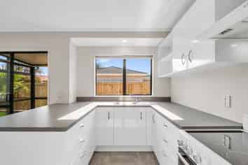 28 Freyberg Street, Roslyn