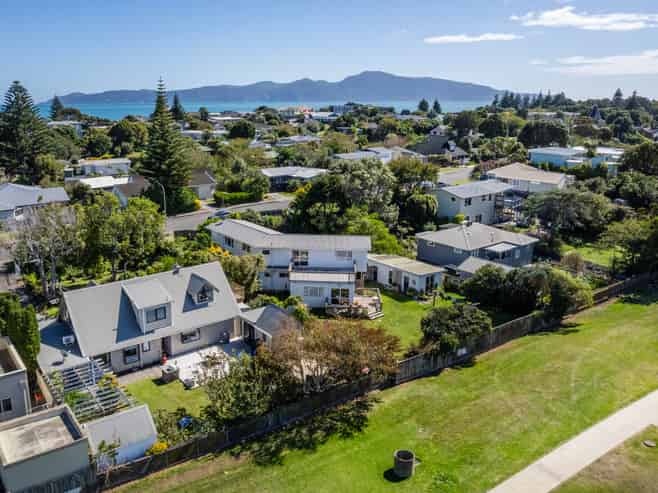45 Margaret Road, Raumati Beach