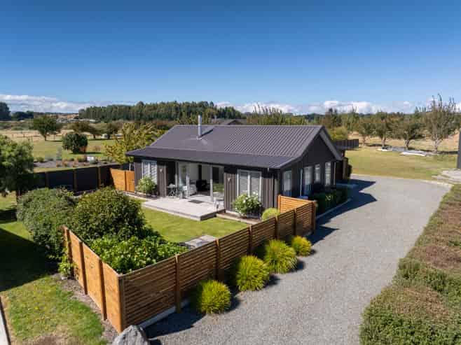 37 Paton Place, Te Anau