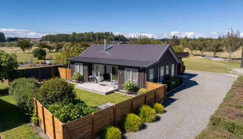 37 Paton Place, Te Anau