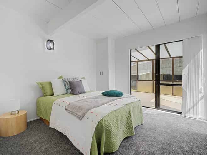 6 Albert Road, Manukau