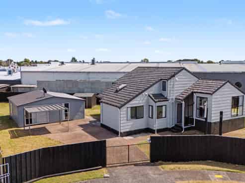 6 Albert Road, Manukau