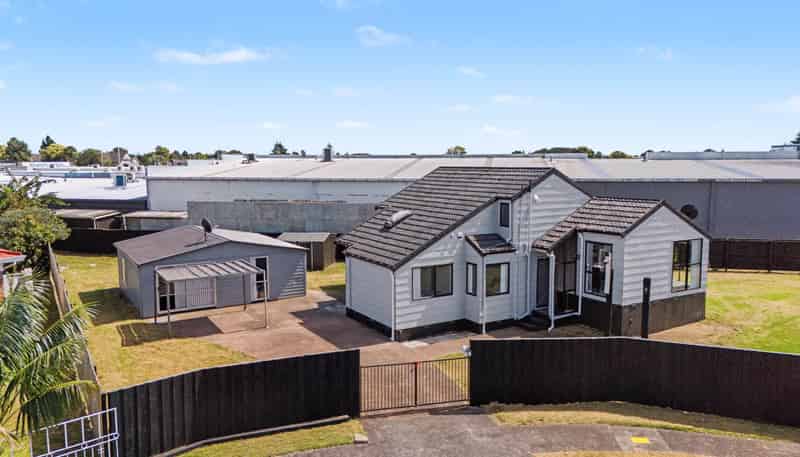 6 Albert Road, Manukau