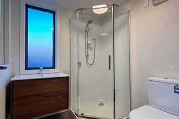 7/16 Cecil Place, Waltham