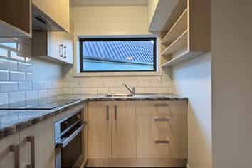 7/16 Cecil Place, Waltham